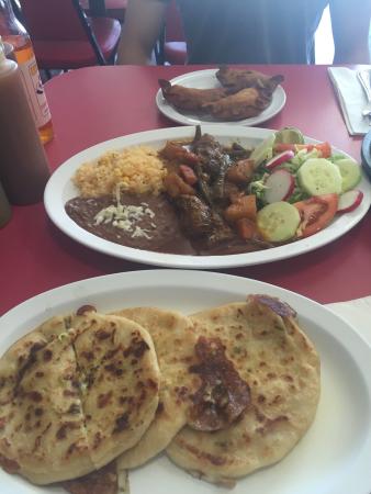 Cómo encontrar restaurantes de comida hispana cerca de mí en USA
